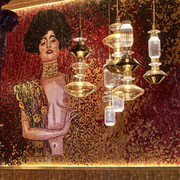 Paradis Latin, Paris