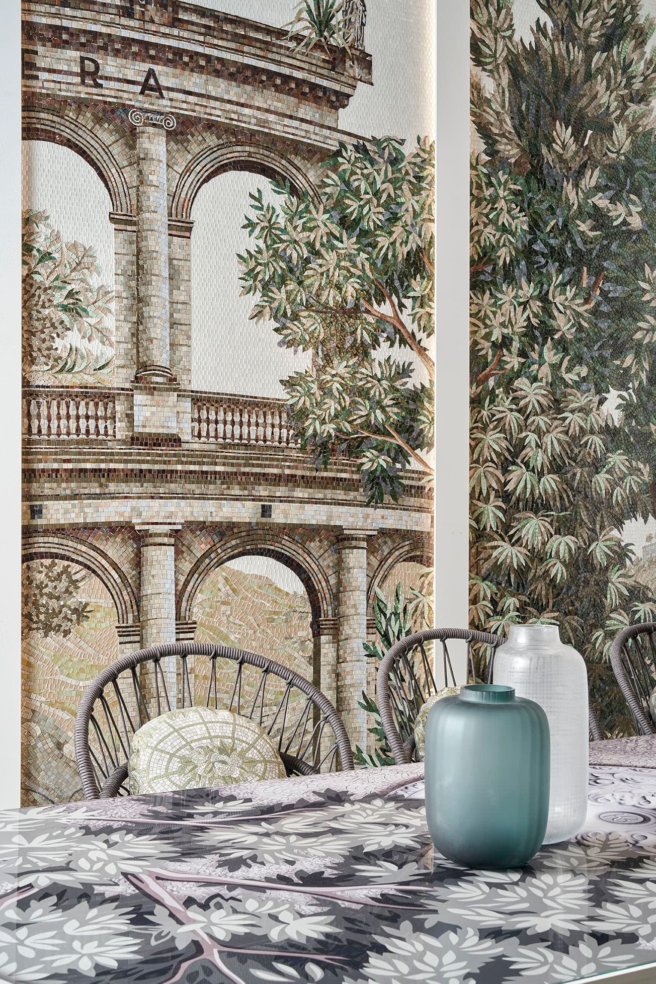 En Plain Air Table gallery