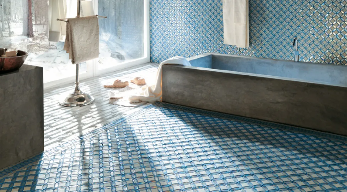 <p><strong>Mosaico bagno: idee per un ambiente elegante e personale</strong></p>