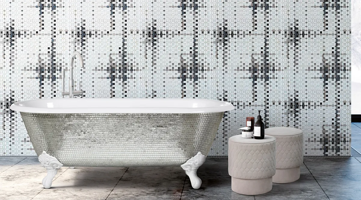 <p><strong>Bathroom ideas: mosaic finish for a bathtub or shower</strong></p>