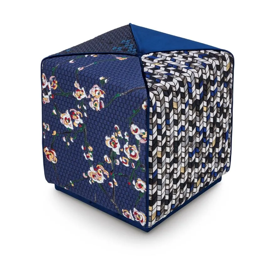 gallery-intro-Chamaleon pouf quadrato