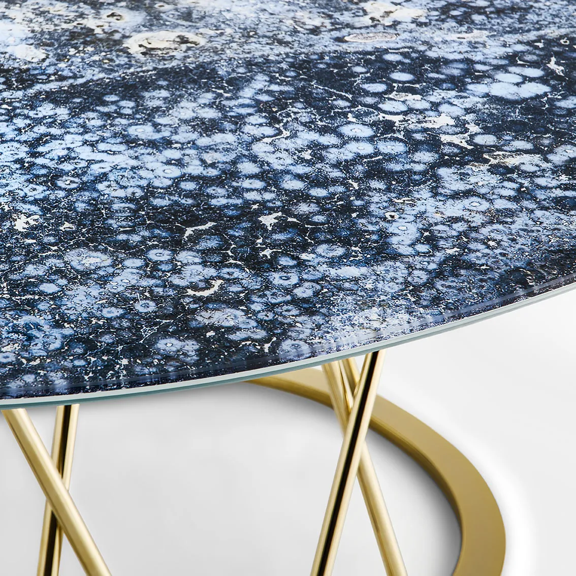 gallery-intro-Philippe Rounded Table